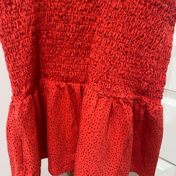 ❤️3/25❤️ NWOT Express Red Top - Picture 4 of 5